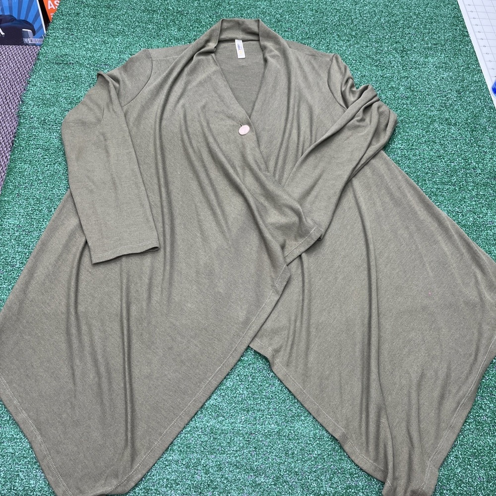 Lara Fashion Womens Cardigan Single Button Closure Sweater Olive Green‎ L/XL